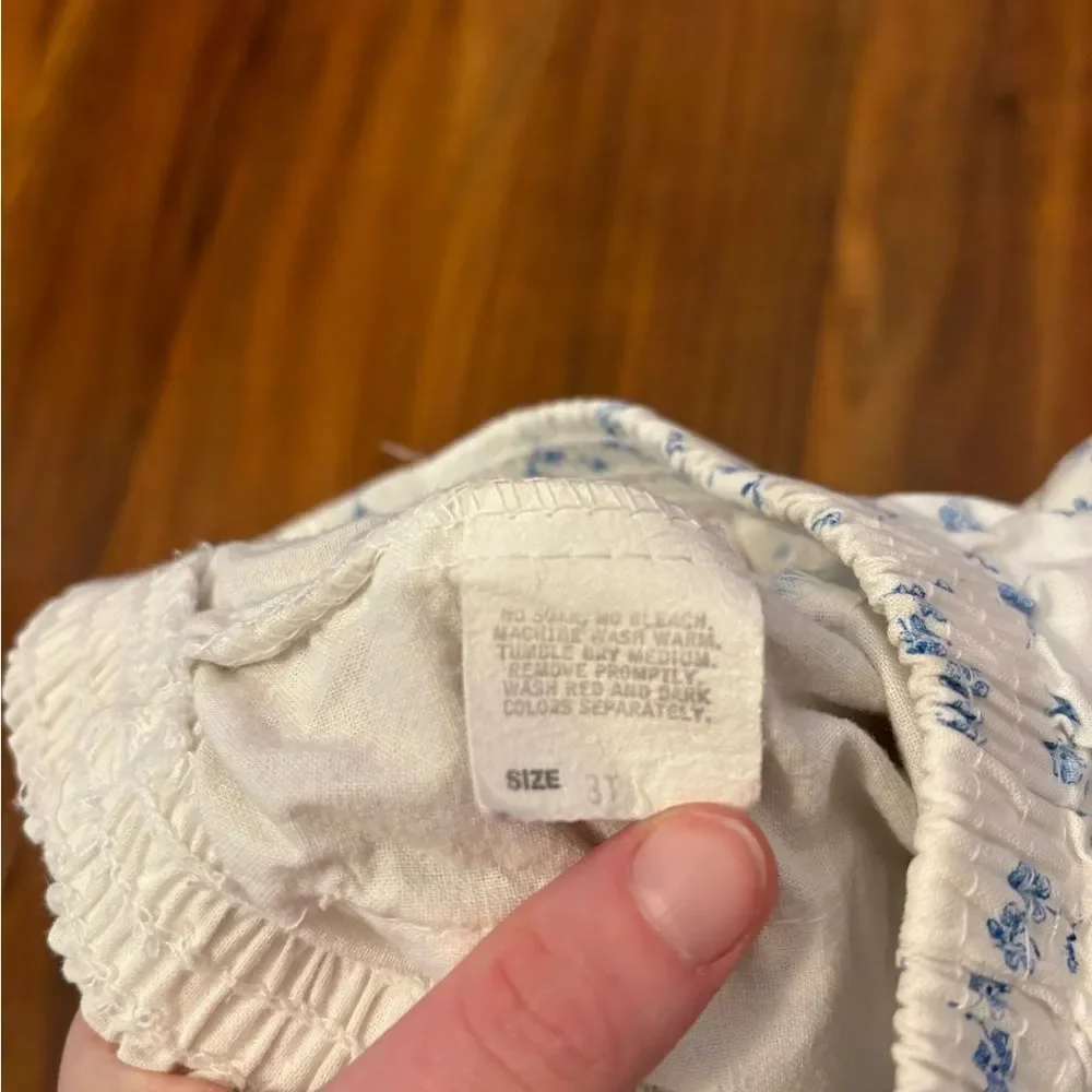 Osh Kosh B’Gosh vintage white/blue floral shorts